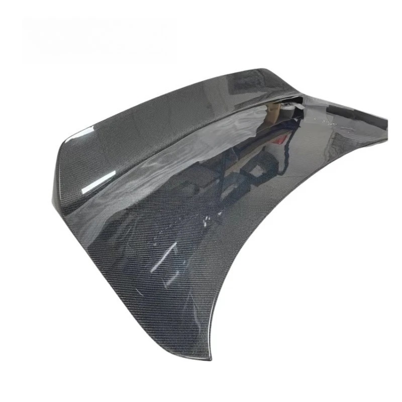 High Quality Wet Carbon Fiber V1 CLS  Style Two-Door Rear Trunk Cover for Infiniti G35